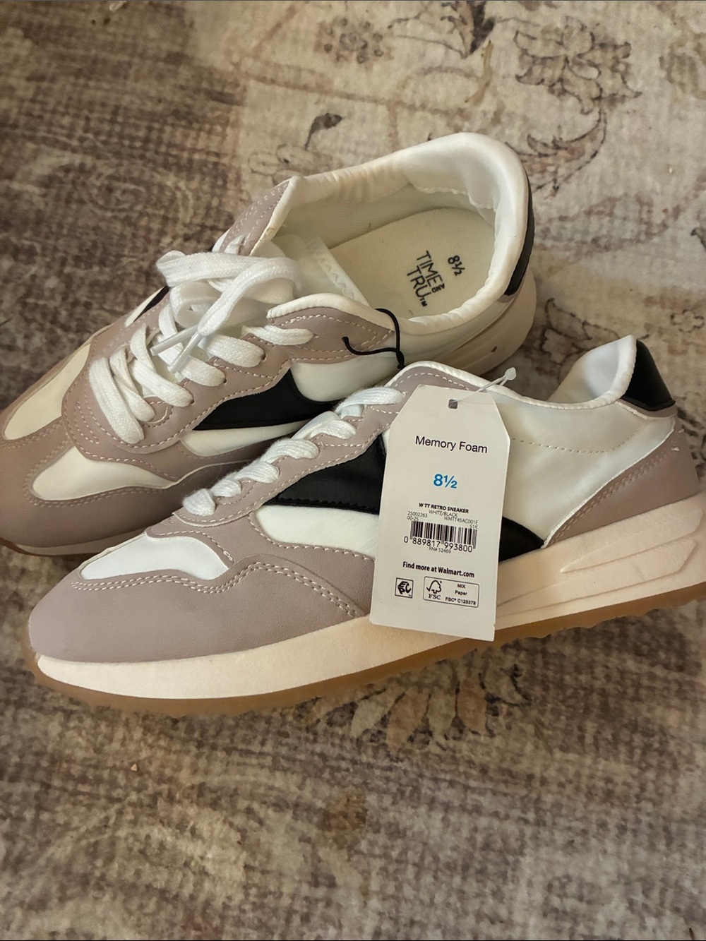Time and Tru Retro Memory Foam Sneakers in White, Black & Taupe 8.5 NWT